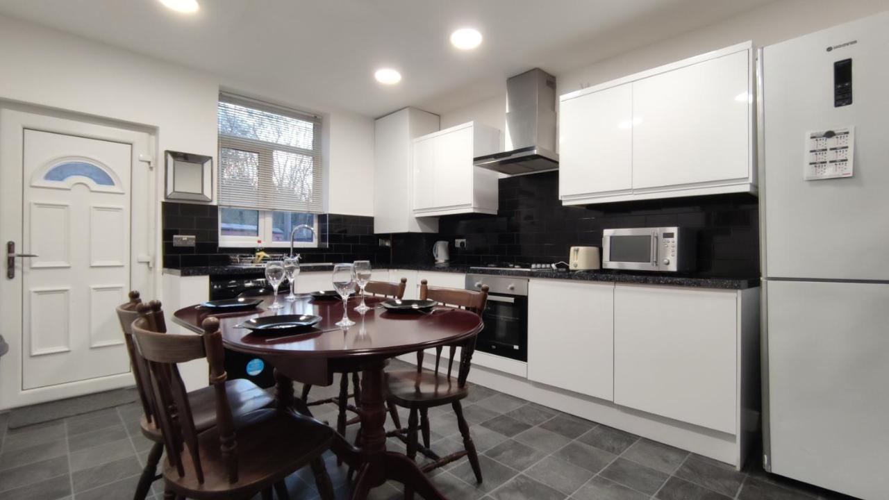 Lovely 2 Bedroom House Ворслі Екстер'єр фото